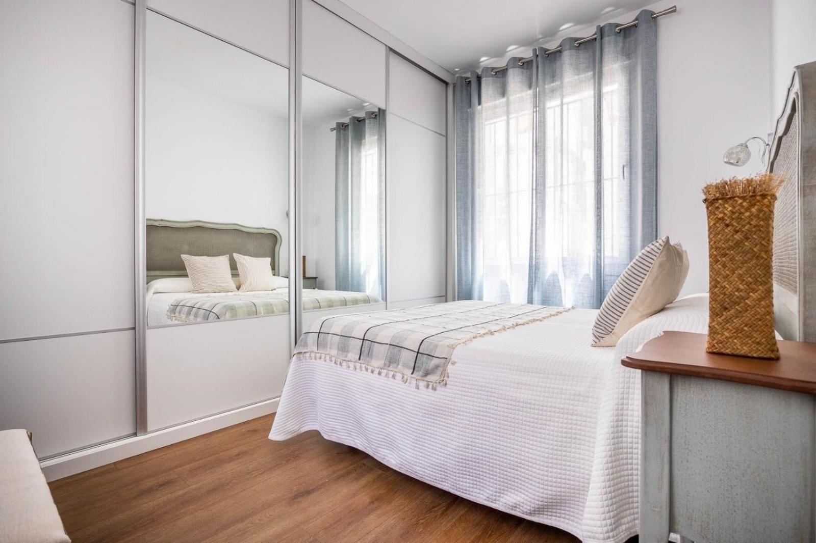 Apartamentos Poemas & Rimas De Becquer Sevilla Bagian luar foto